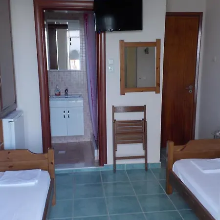 Отель Hotel Prinos *