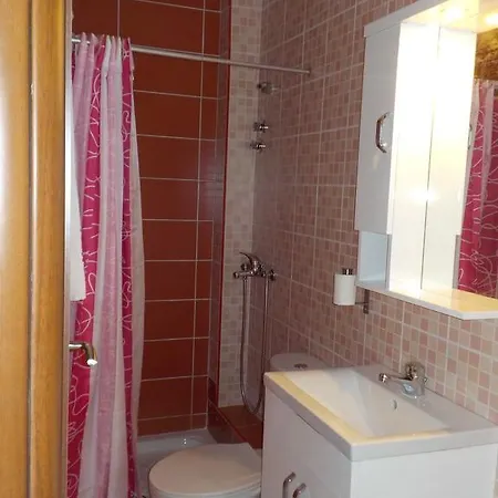 Hotel Prinos Отель *