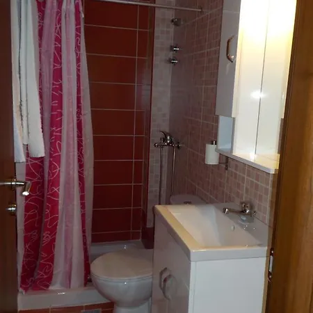 Отель Hotel Prinos *