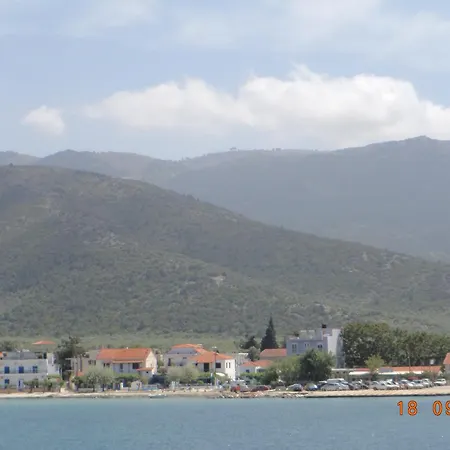 Hotel Prinos