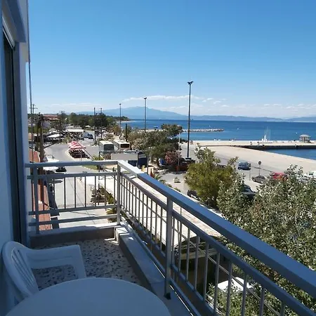 Отель Hotel Prinos *