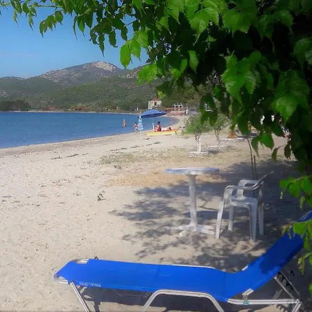 Отель Hotel Prinos