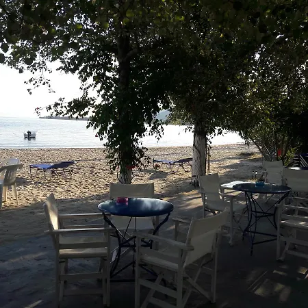 Hotel Prinos Отель *