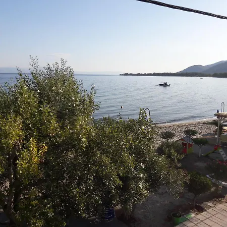 Hotel Prinos
