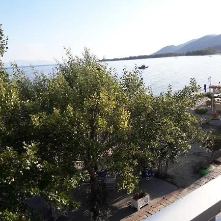 Hotel Prinos * Принос