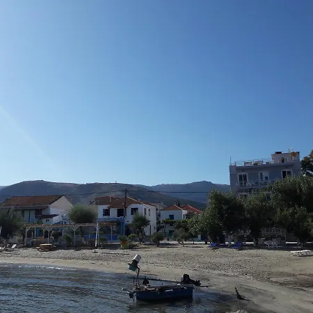 Hotel Prinos Отель *