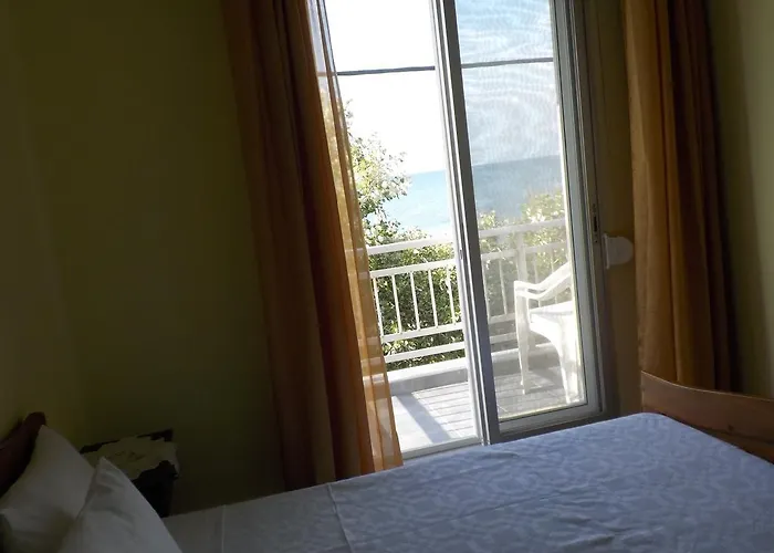 酒店 Hotel Prinos *